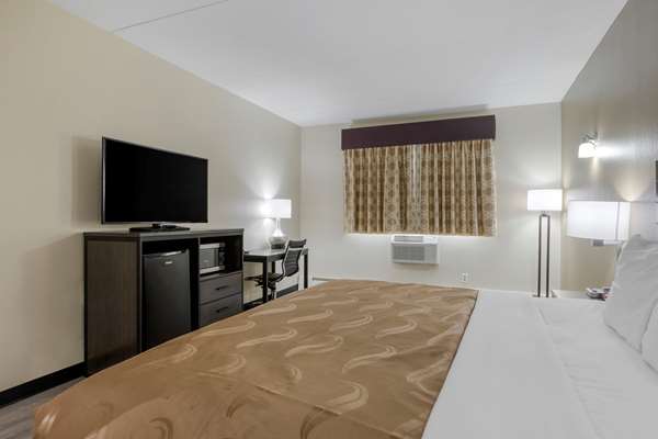  - Rodeway Inn Grandville