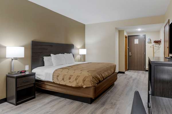  - Rodeway Inn Grandville