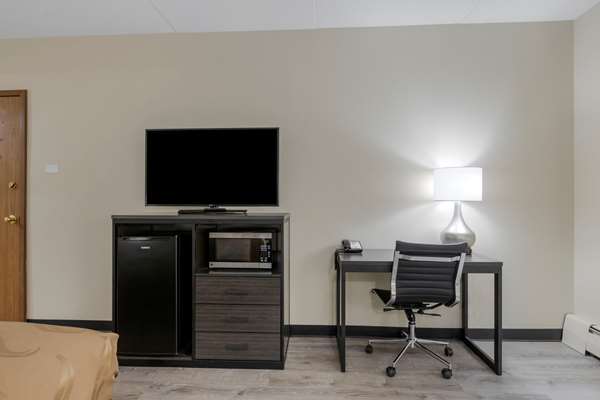  - Rodeway Inn Grandville