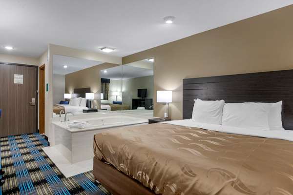  - Rodeway Inn Grandville