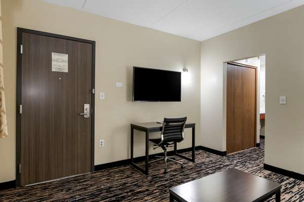 Suite - Rodeway Inn Grandville
