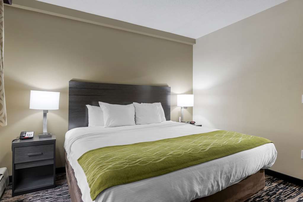 RODEWAY INN GRANDVILLE-guestroom-Guest Room,Suite,On-Site.jpg