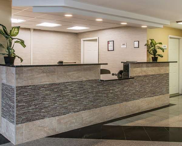  - Clarion Inn Kalamazoo - I-94, Exit 80