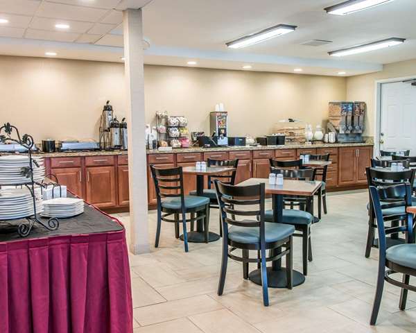 Amenities - Clarion Inn Kalamazoo - I-94, Exit 80