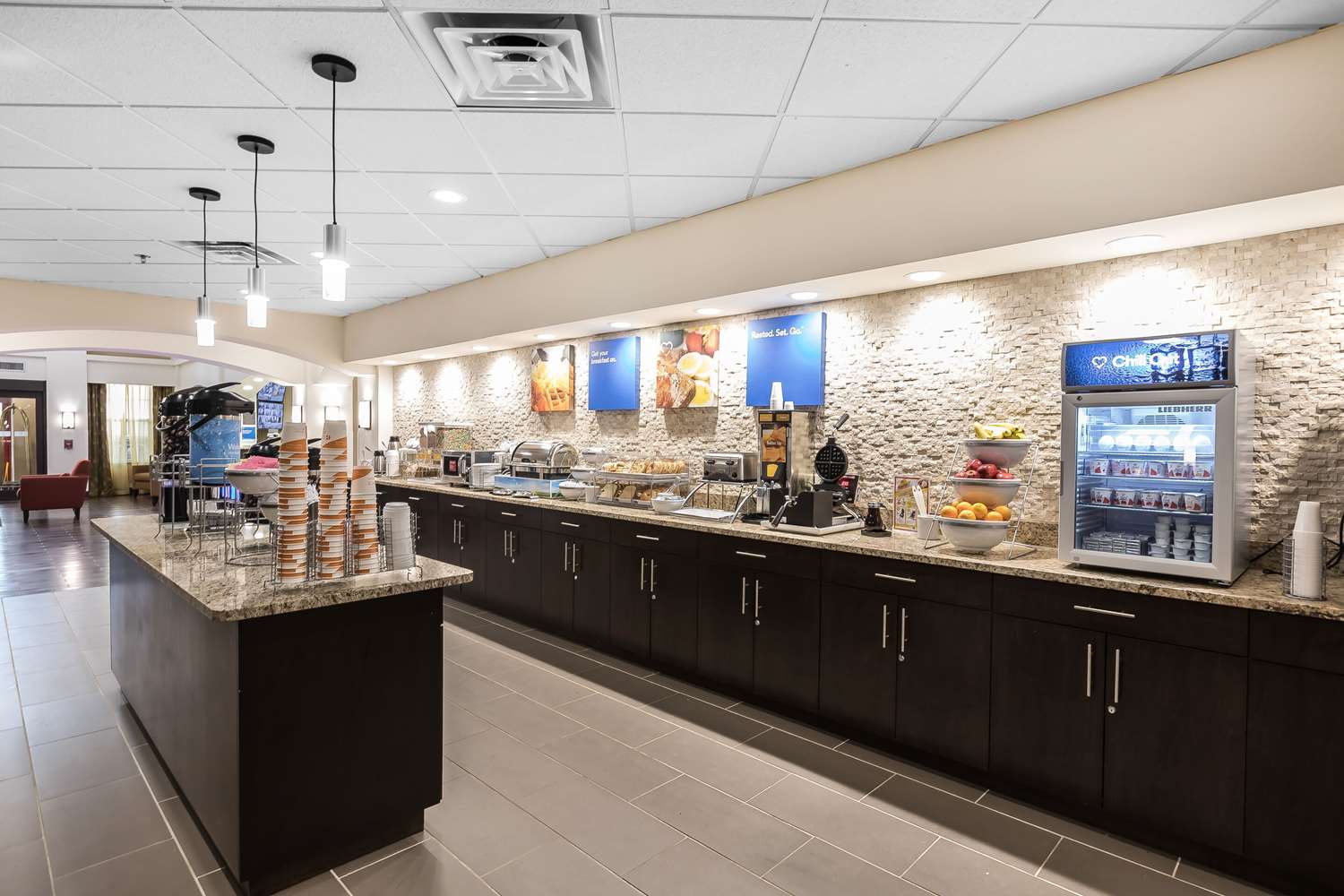 Comfort Inn & Suites Allen Park, MI See Discounts