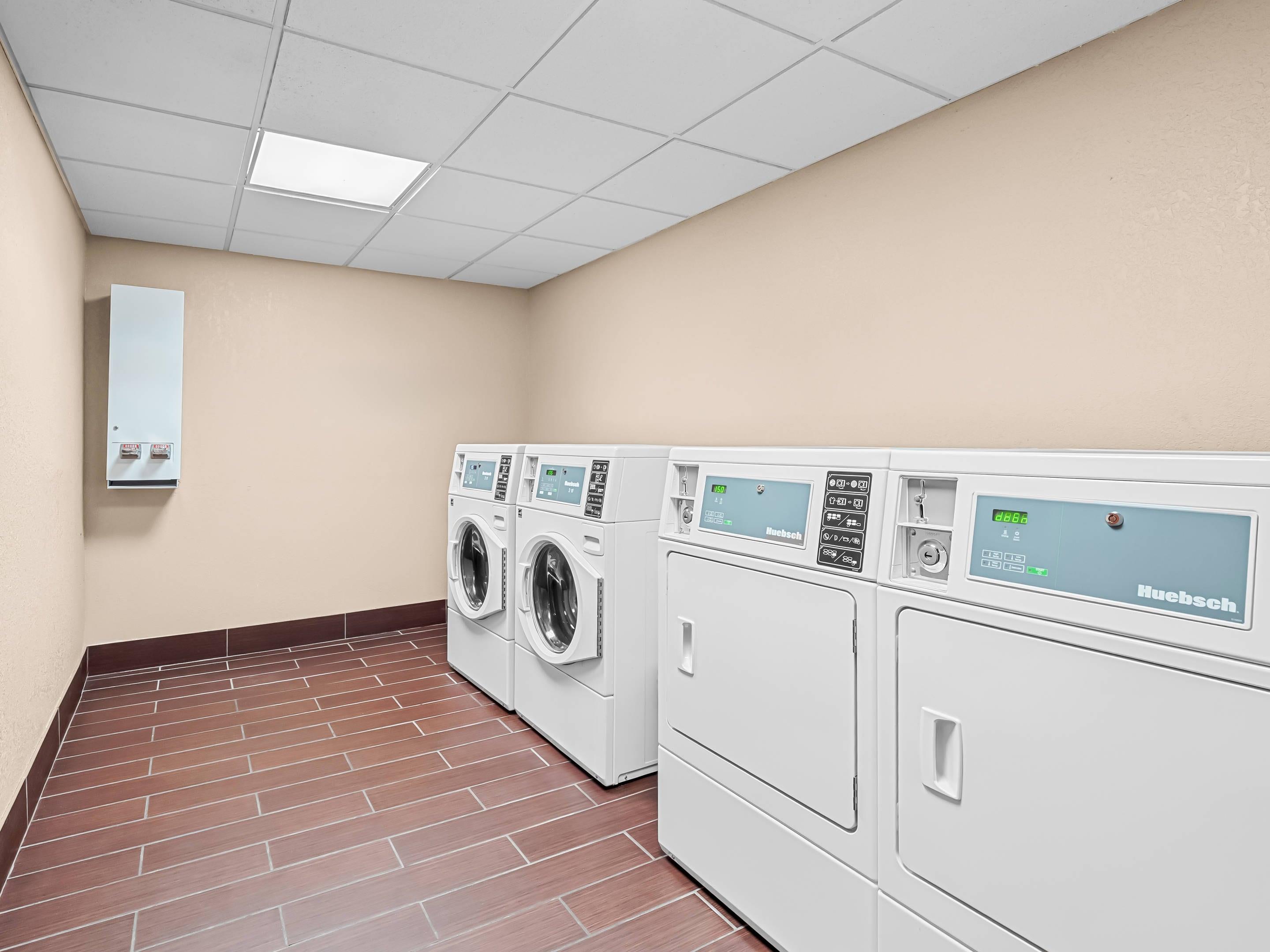 Guest laundry facilities | Comfort Inn & Suites Allen Park/Dearborn