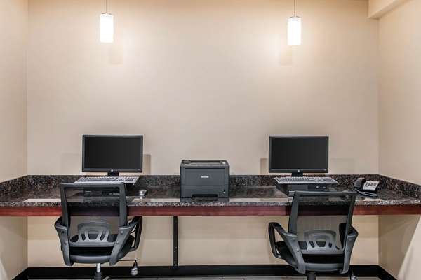 Conference Area - Quality Inn & Suites Houghton