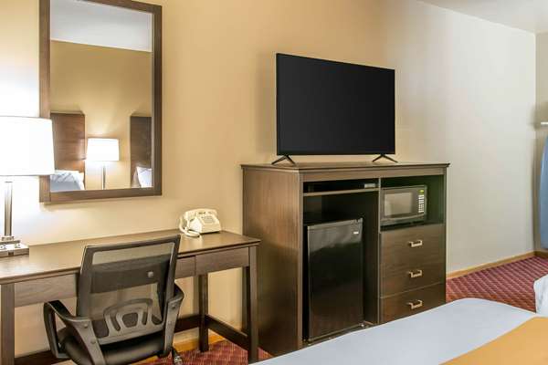  - Quality Inn & Suites Houghton