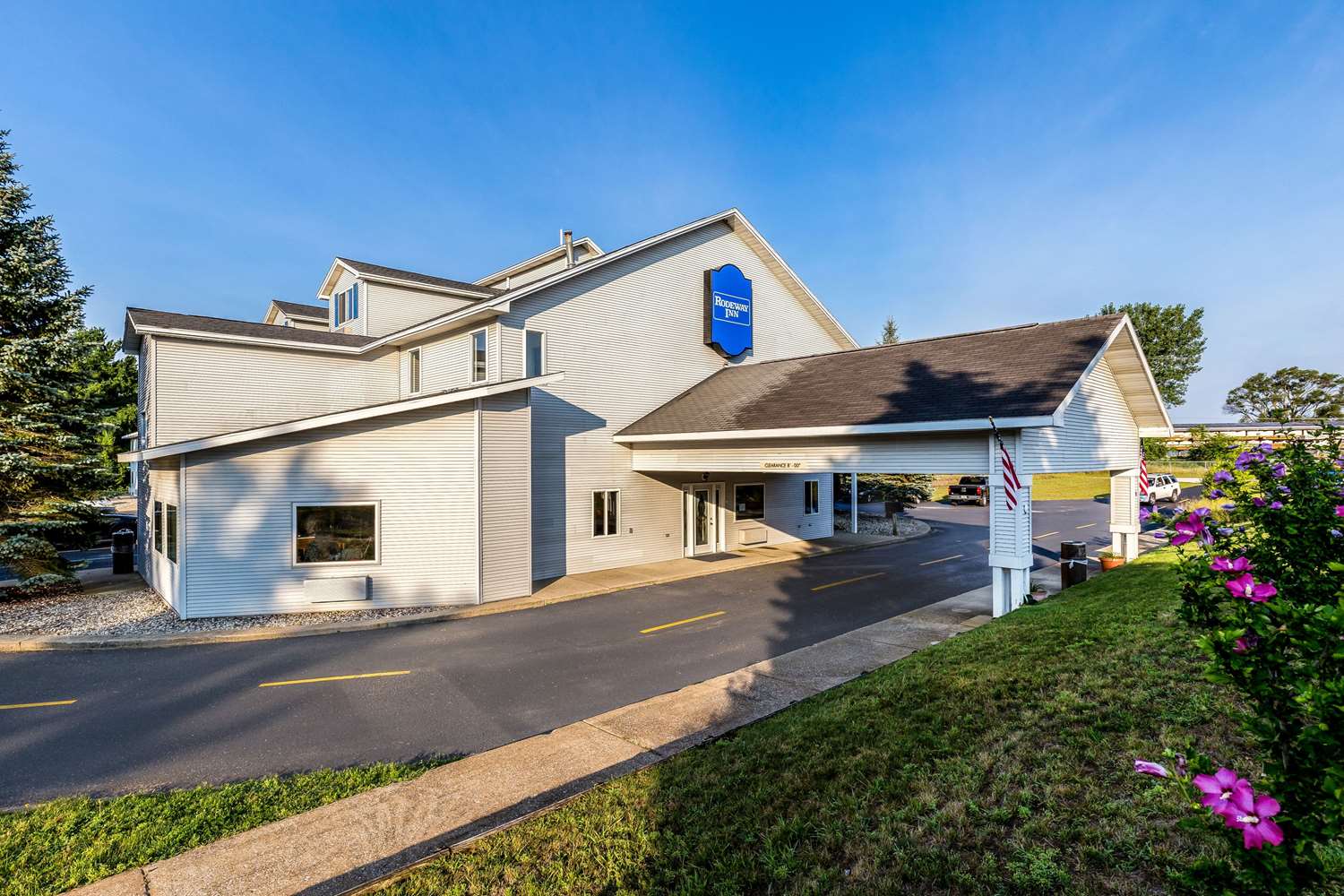 Rodeway Inn Ludington, MI See Discounts