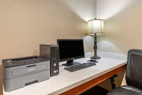 Conference Area - Comfort Inn Airport Kalamazoo - I-94, Exit 78