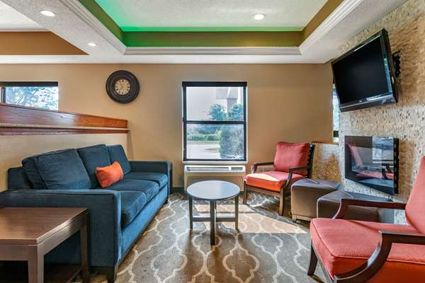  - Comfort Inn Airport Kalamazoo - I-94, Exit 78