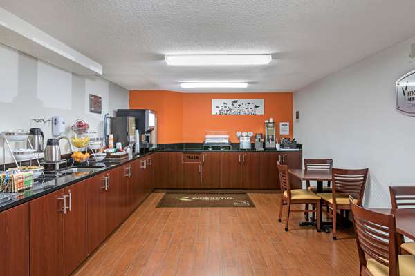 Amenities - Sleep Inn Dewitt - I-69, Exit 87