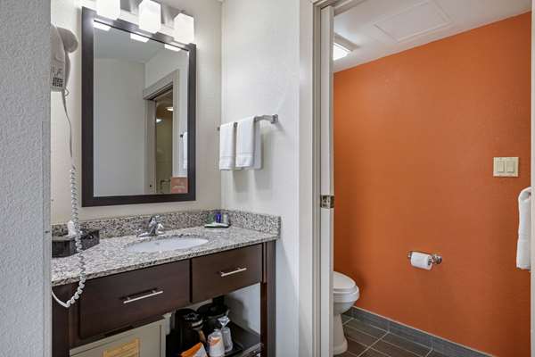  - Sleep Inn Dewitt - I-69, Exit 87