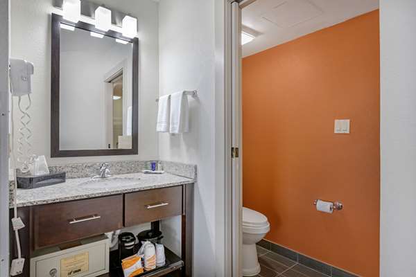  - Sleep Inn Dewitt - I-69, Exit 87