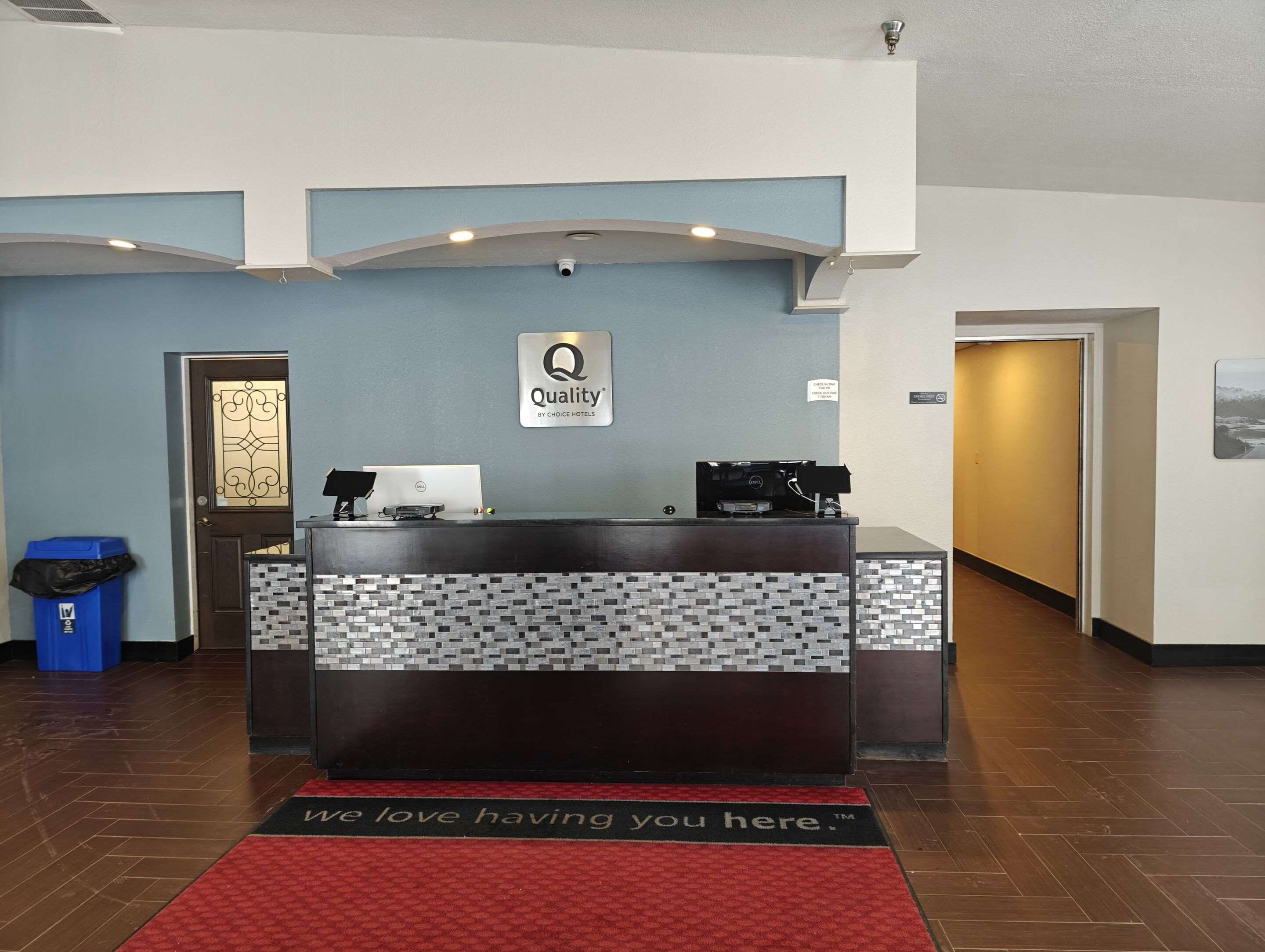 Front desk | Quality Inn Gaylord