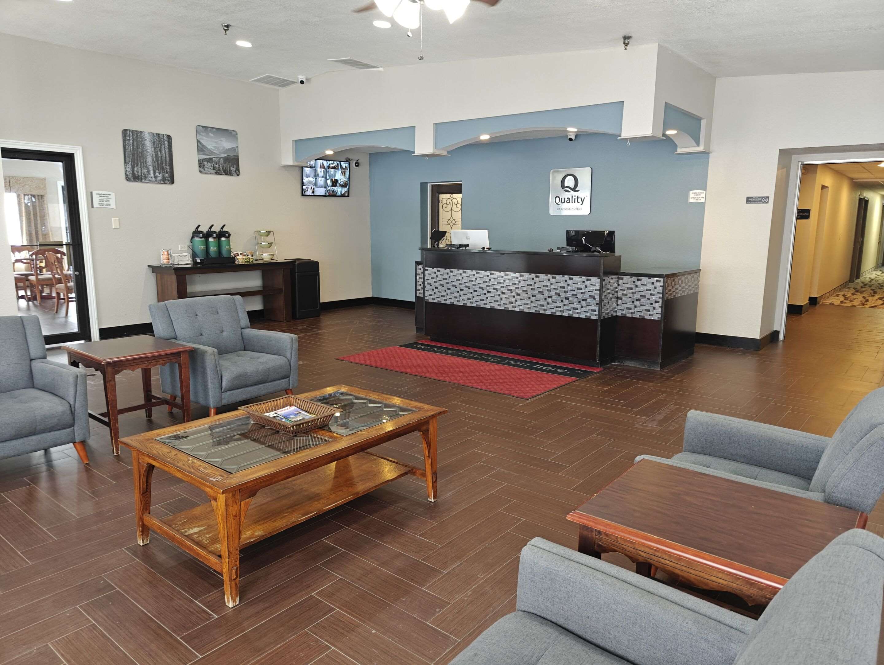 Hotel lobby | Quality Inn Gaylord
