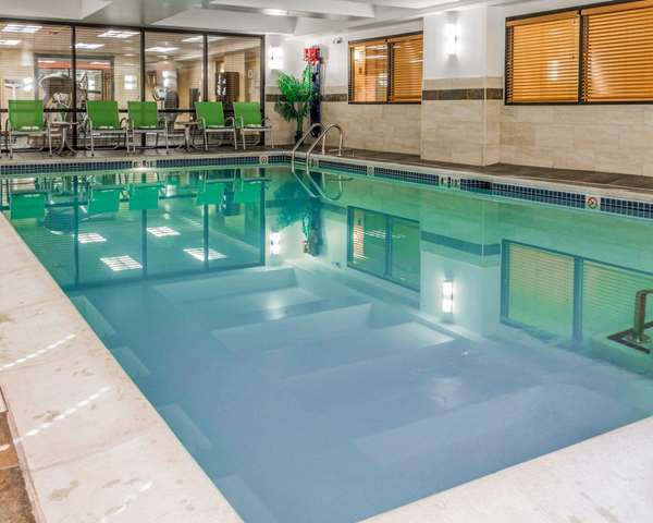 Pool - Comfort Inn Plymouth - I-275, Exit 28