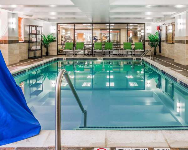 Pool - Comfort Inn Plymouth - I-275, Exit 28