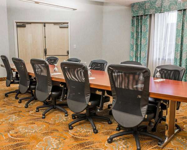  - Comfort Inn Plymouth - I-275, Exit 28