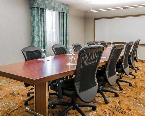  - Comfort Inn Plymouth - I-275, Exit 28