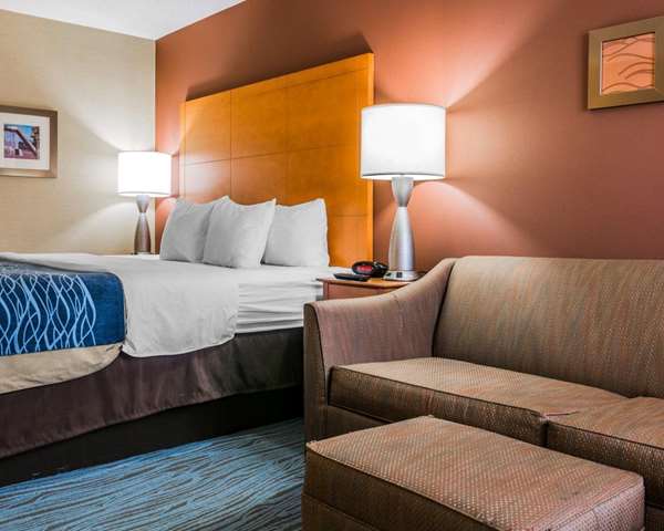  - Comfort Inn Plymouth - I-275, Exit 28