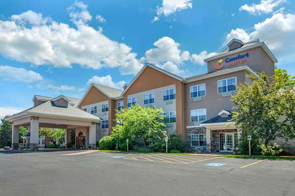 On-Site,Outdoor/Exterior,Exterior View of Building