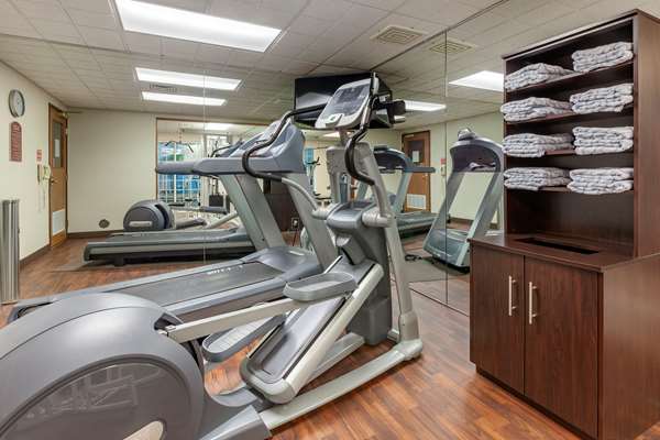 Fitness/ Exercise Room - Comfort Suites Marquette