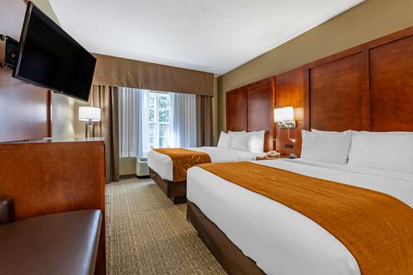 Suite - Comfort Suites Marquette