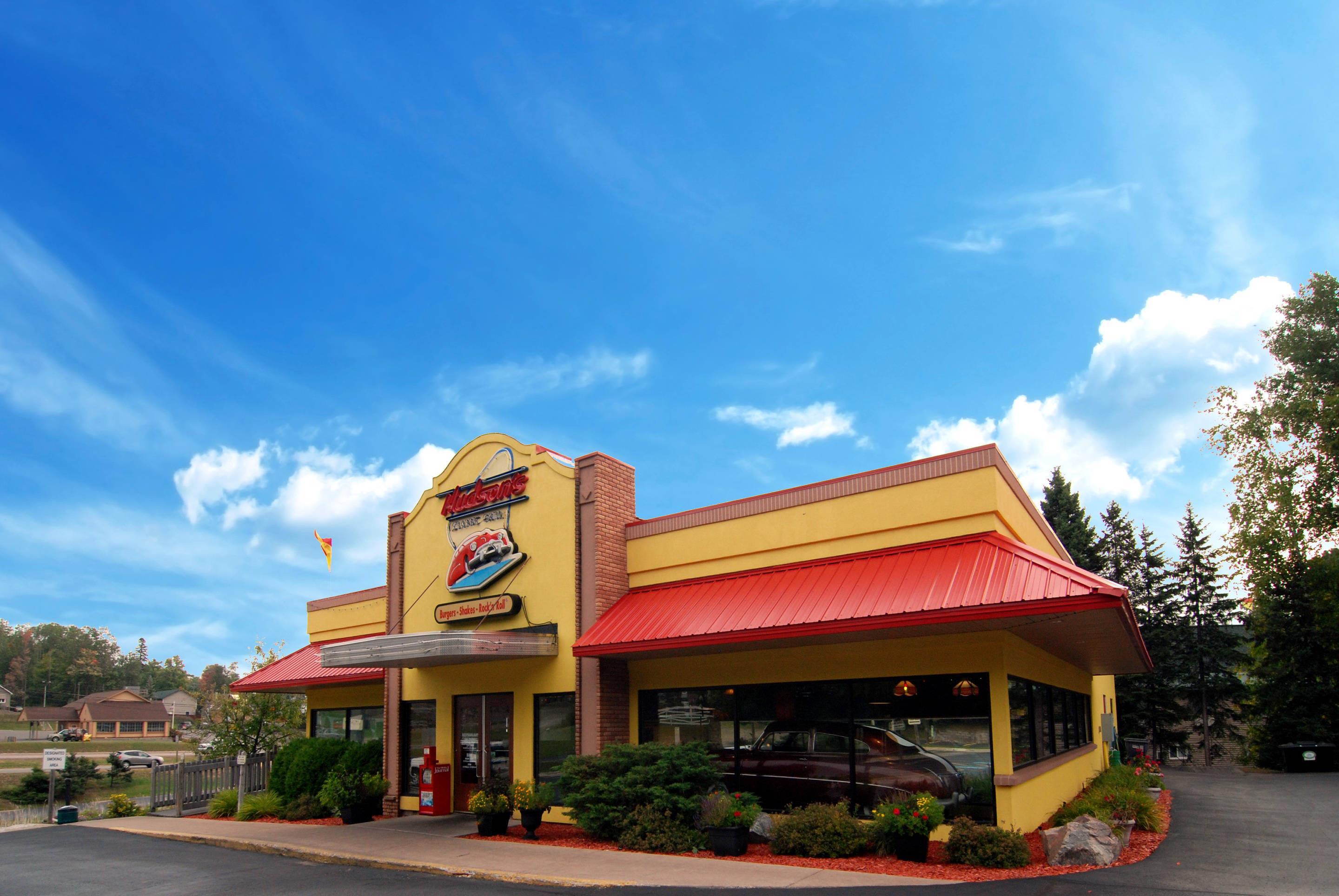 Restaurant and bar | Comfort Suites