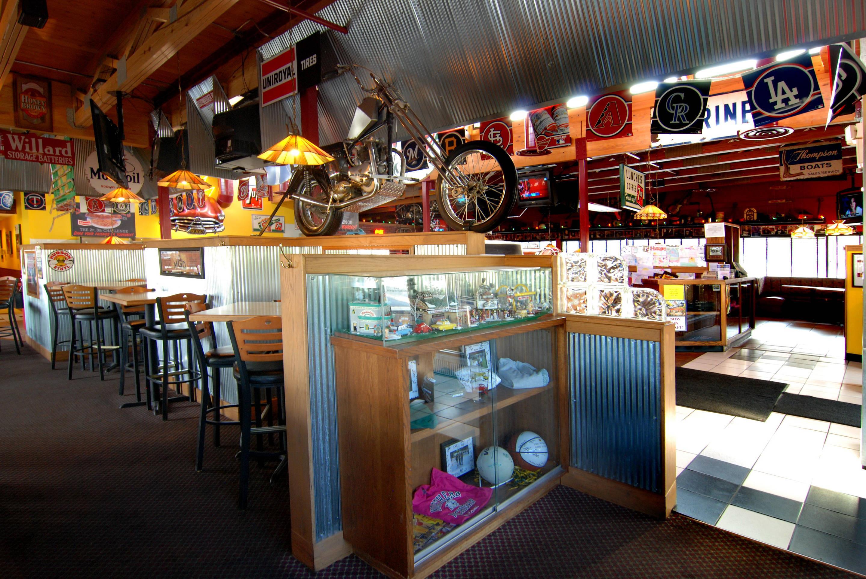 Restaurant and bar | Comfort Suites
