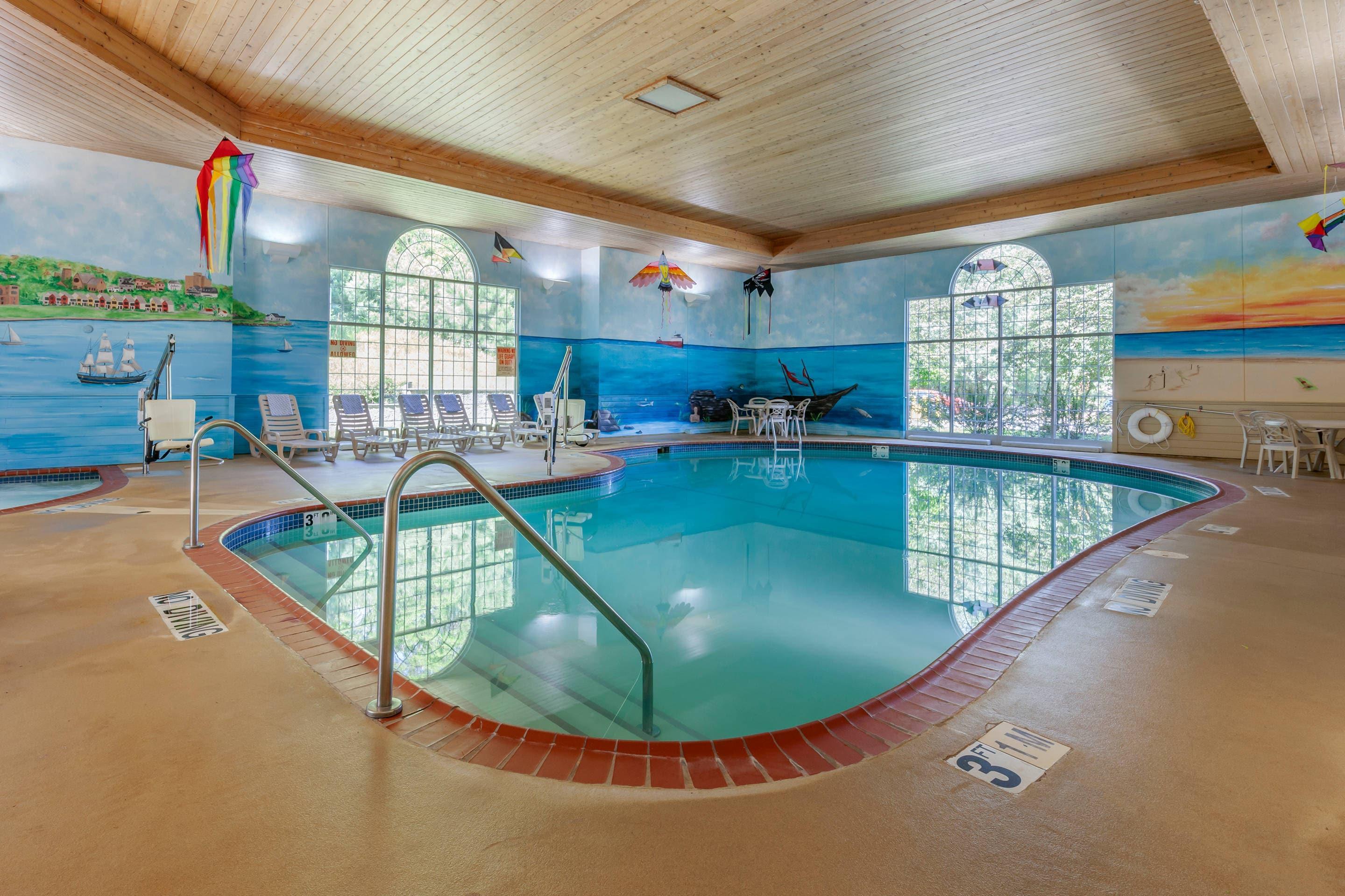 Indoor pool | Comfort Suites