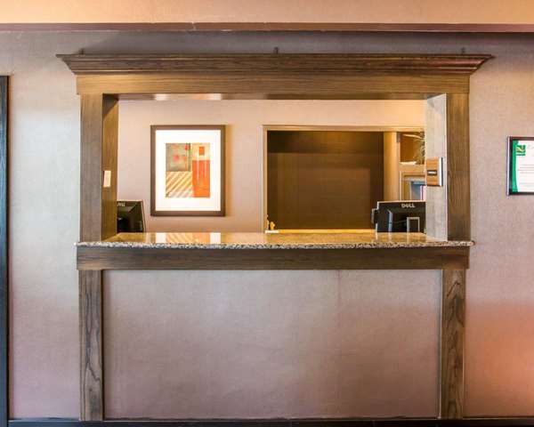  - Quality Inn & Suites Battle Creek - I-94, Exit 104