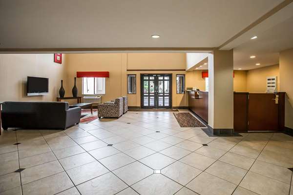  - Econo Lodge Inn & Suites Monroe - I-75, Exit 11