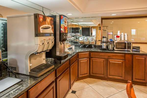 Amenities - Econo Lodge Inn & Suites Monroe - I-75, Exit 11