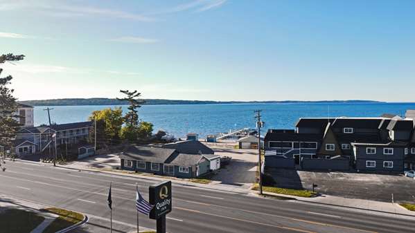 Exterior view - Quality Inn by the Bay Traverse City