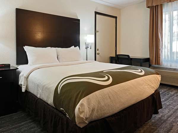  - Quality Inn by the Bay Traverse City