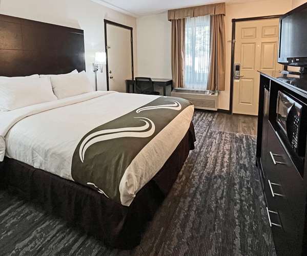  - Quality Inn by the Bay Traverse City