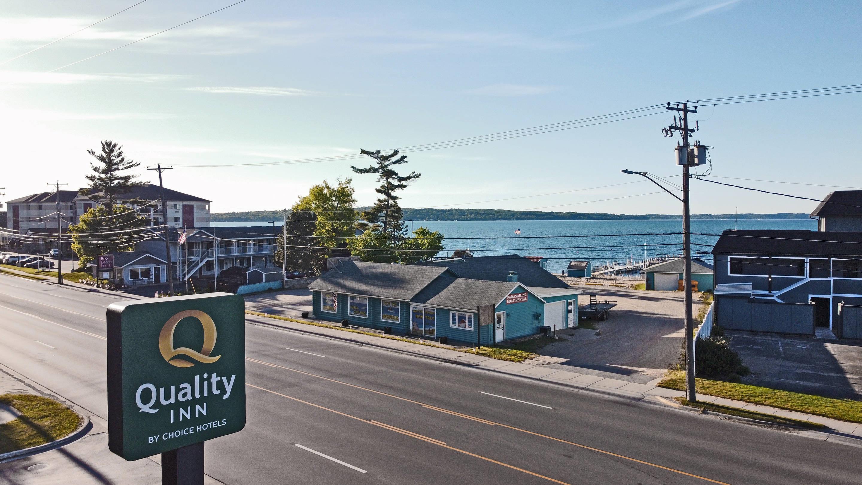 Hotel Entrance | Quality Inn