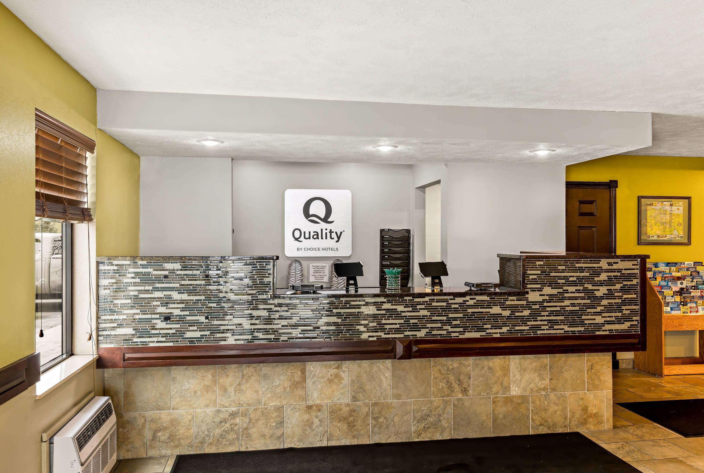Front desk | Quality Inn