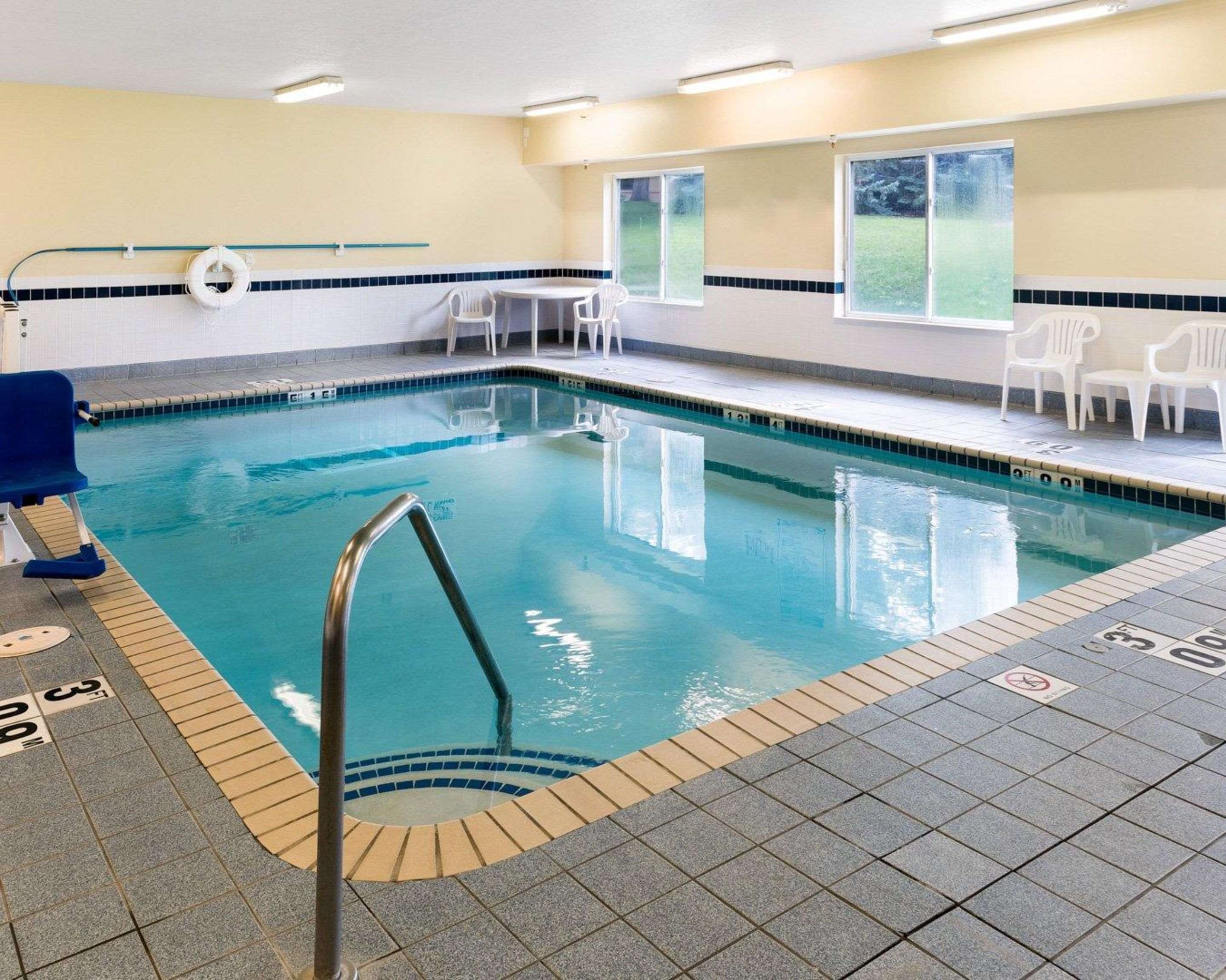 Indoor pool with hot tub