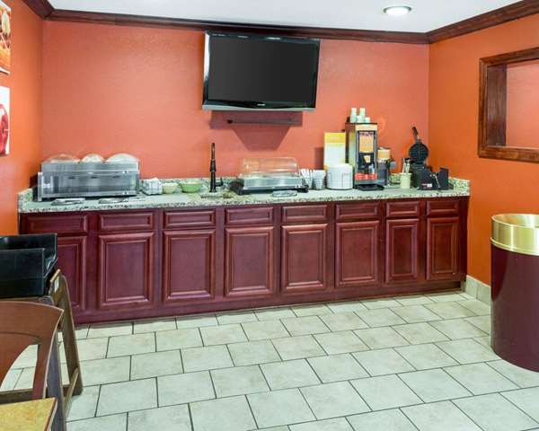 Amenities - Quality Inn Lakeville