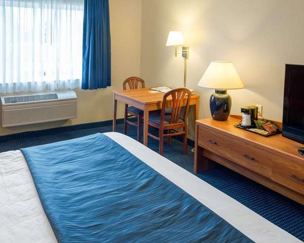 - Quality Inn Lakeville