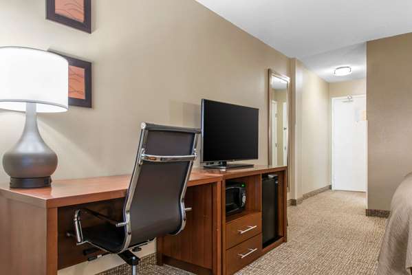 Suite - Comfort Inn Minneapolis Airport Bloomington