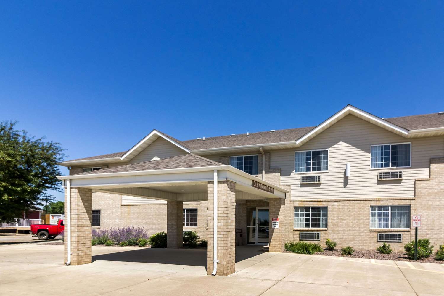 Quality Inn & Suites Marshall, MN See Discounts