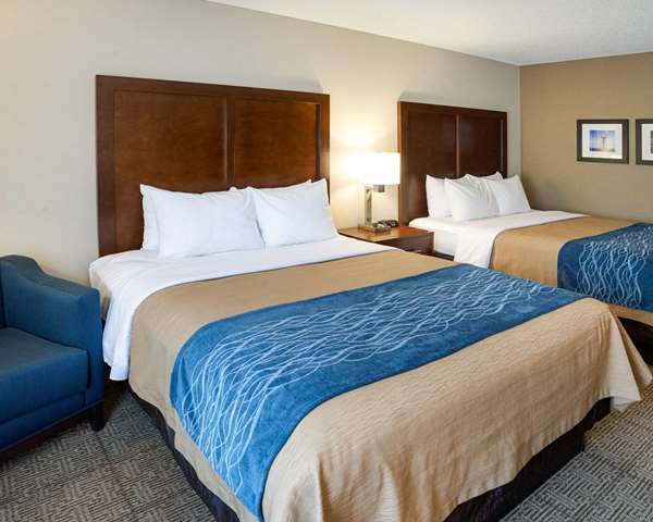  - Comfort Inn West Duluth - I-35, Exit 253B