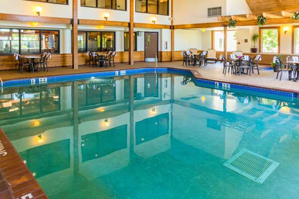 Pool - Comfort Inn West Duluth - I-35, Exit 253B