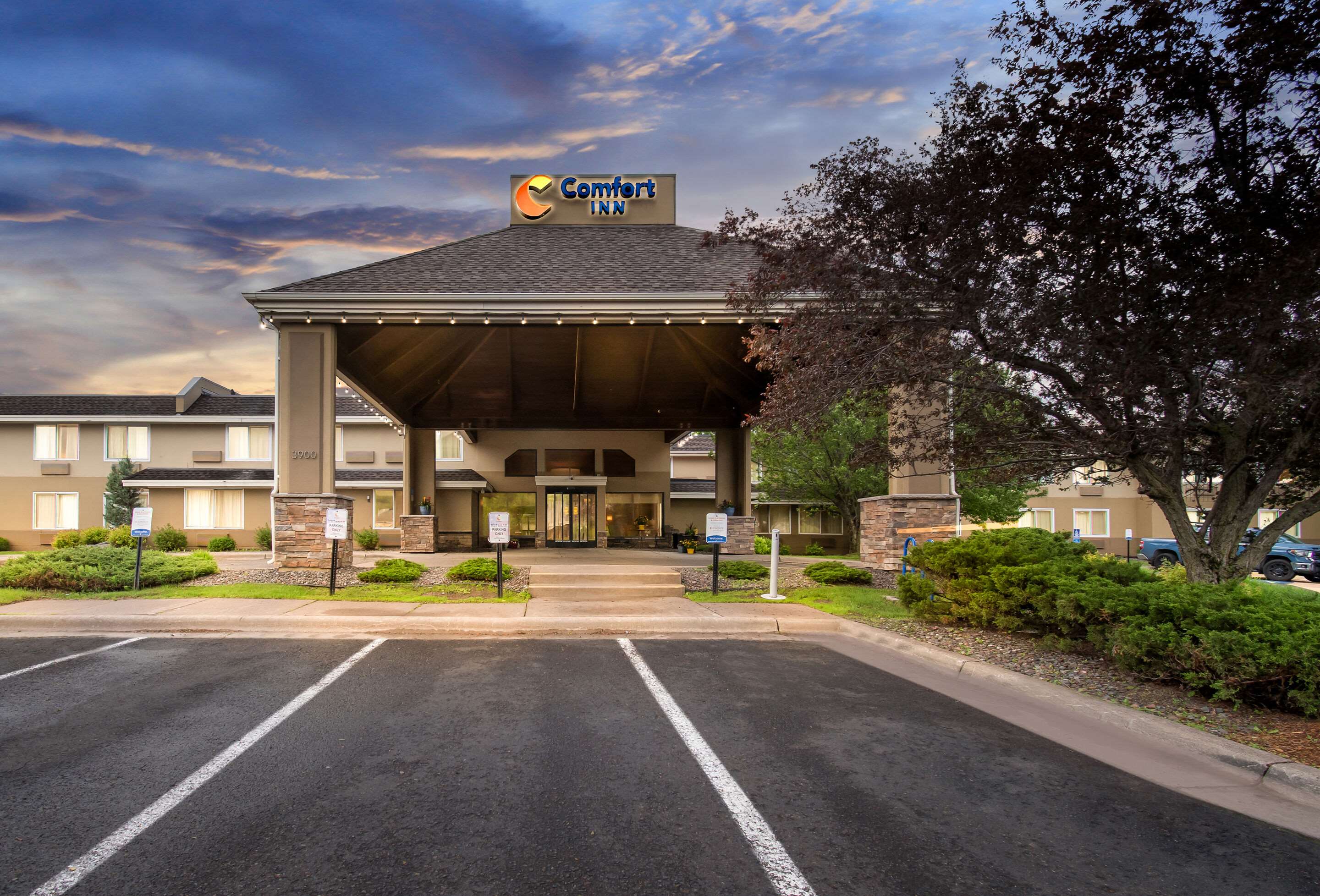Twilight | Comfort Inn Duluth-West
