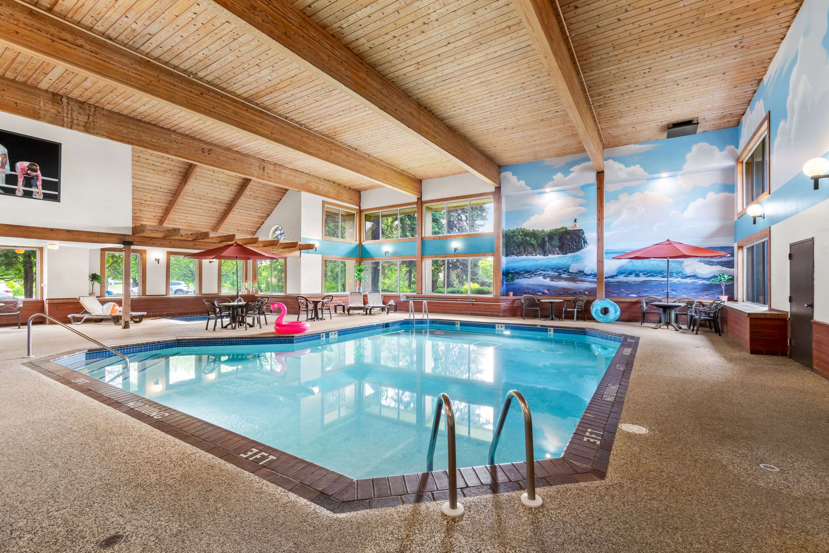 Indoor pool | Comfort Inn Duluth-West