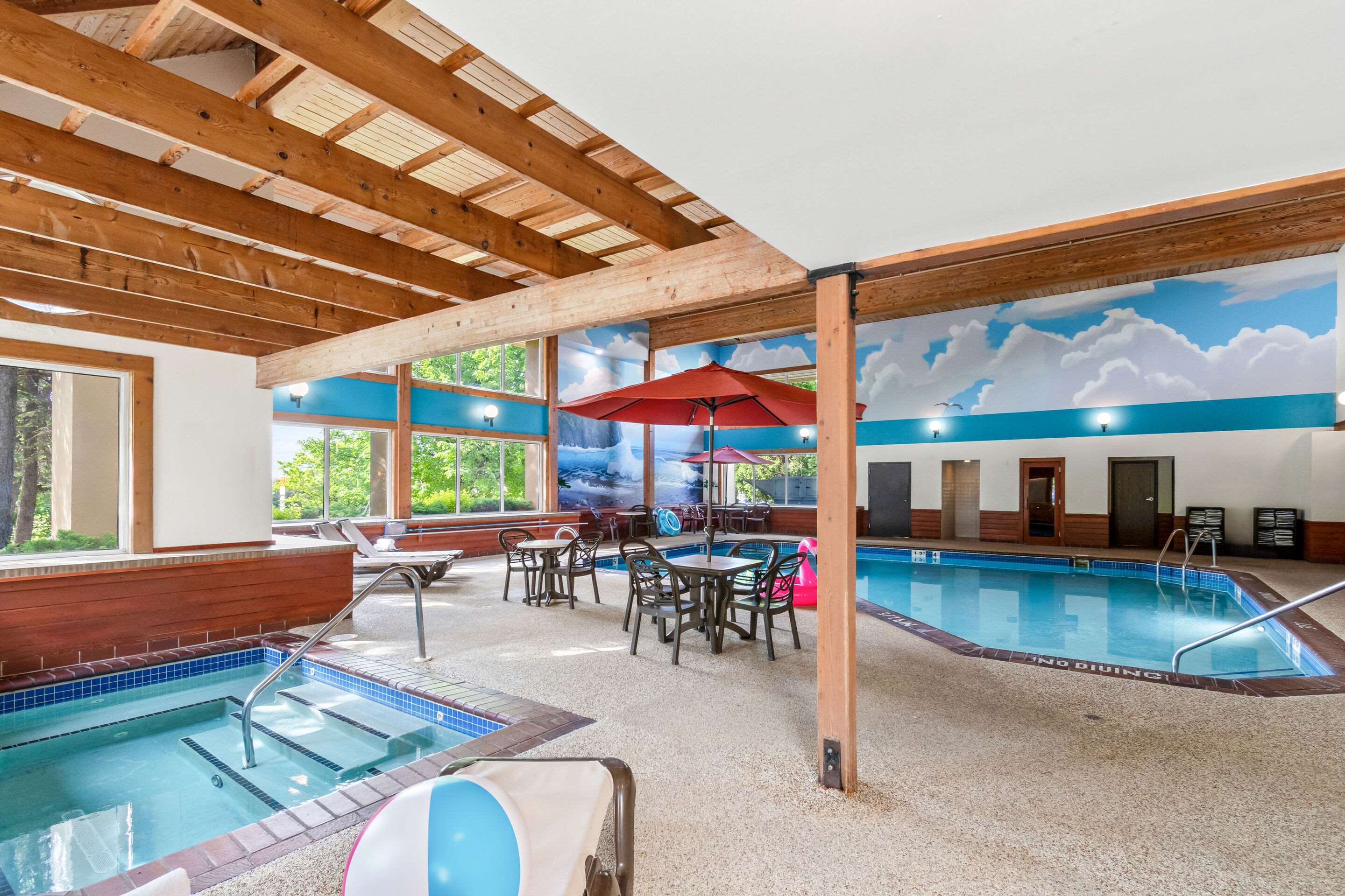 Indoor pool | Comfort Inn Duluth-West
