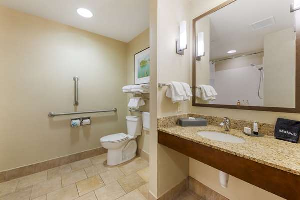  - Lift Bridge Lodge Downtown Duluth - I-35, Exit 256B